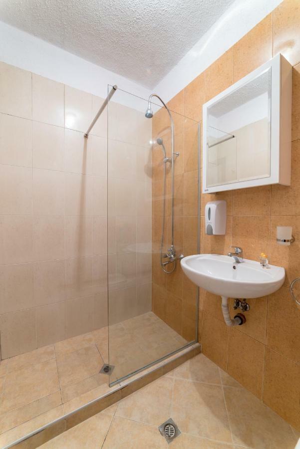 Comfort.Chic.Charming Apt With Terrace Near Ndk Sofia Exterior foto
